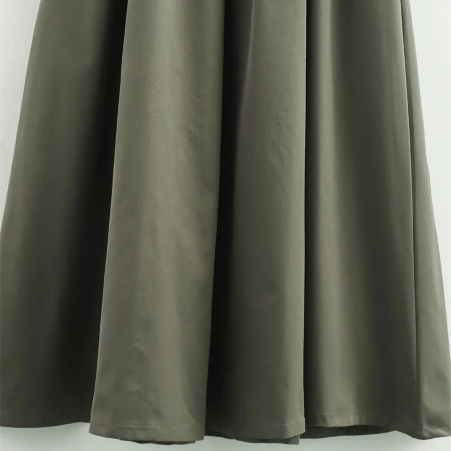 Olivia | Zipper-Front Pleated Bodycon Long Dress with Chic Design